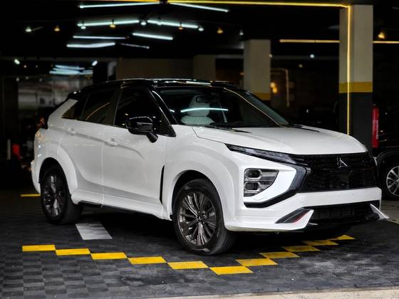 MITSUBISHI ECLIPSE CROSS 1.5 MIVEC TURBO GASOLINA HPE-S SPORT CVT MITSUBISHI ECLIPSE CROSS 1.5 MIVEC TURBO GASOLINA HPE-S SPORT CVT